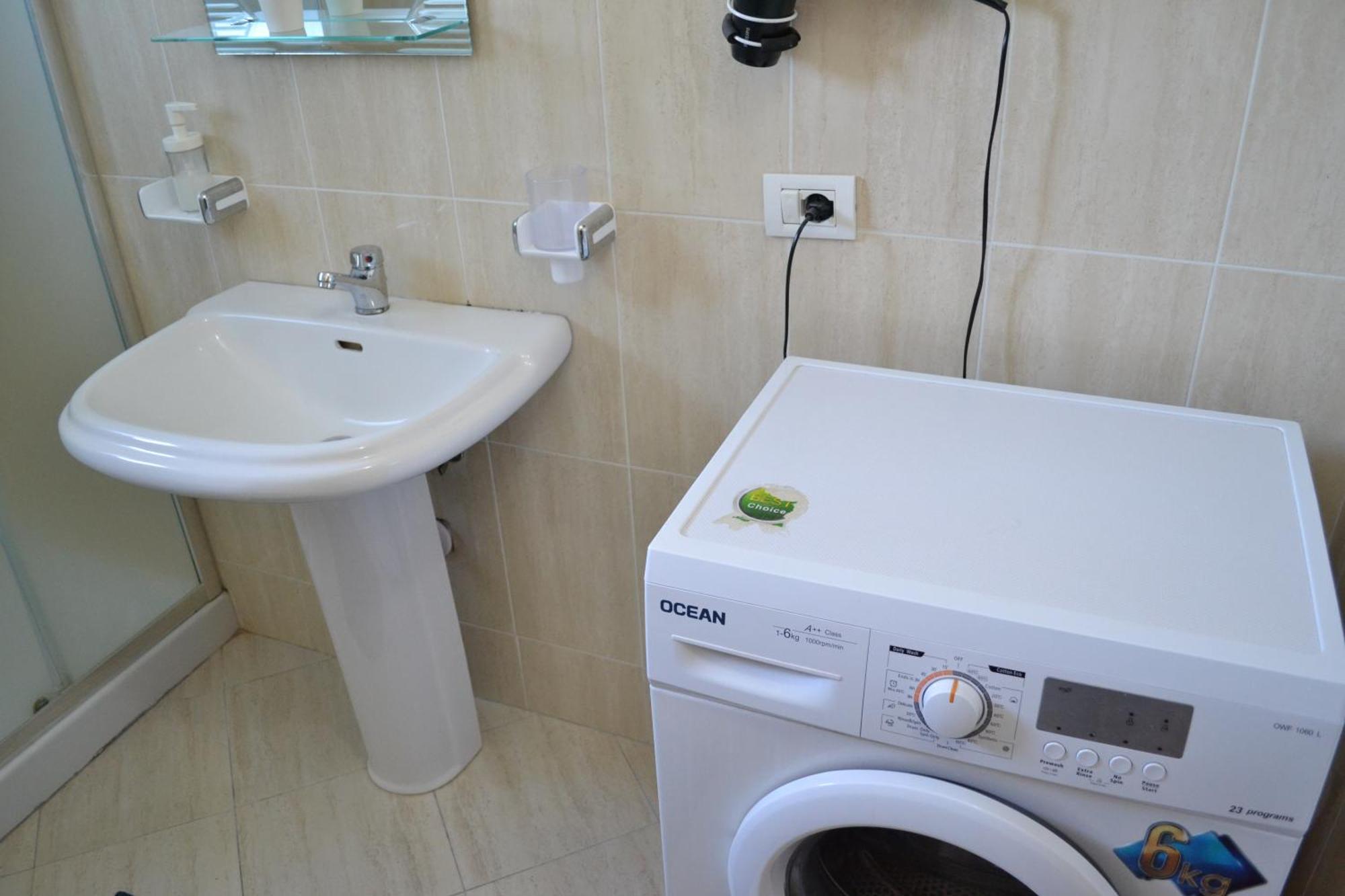 Seaview Gateway 2 Bedrooms Apartment & Garage Vlorë 외부 사진