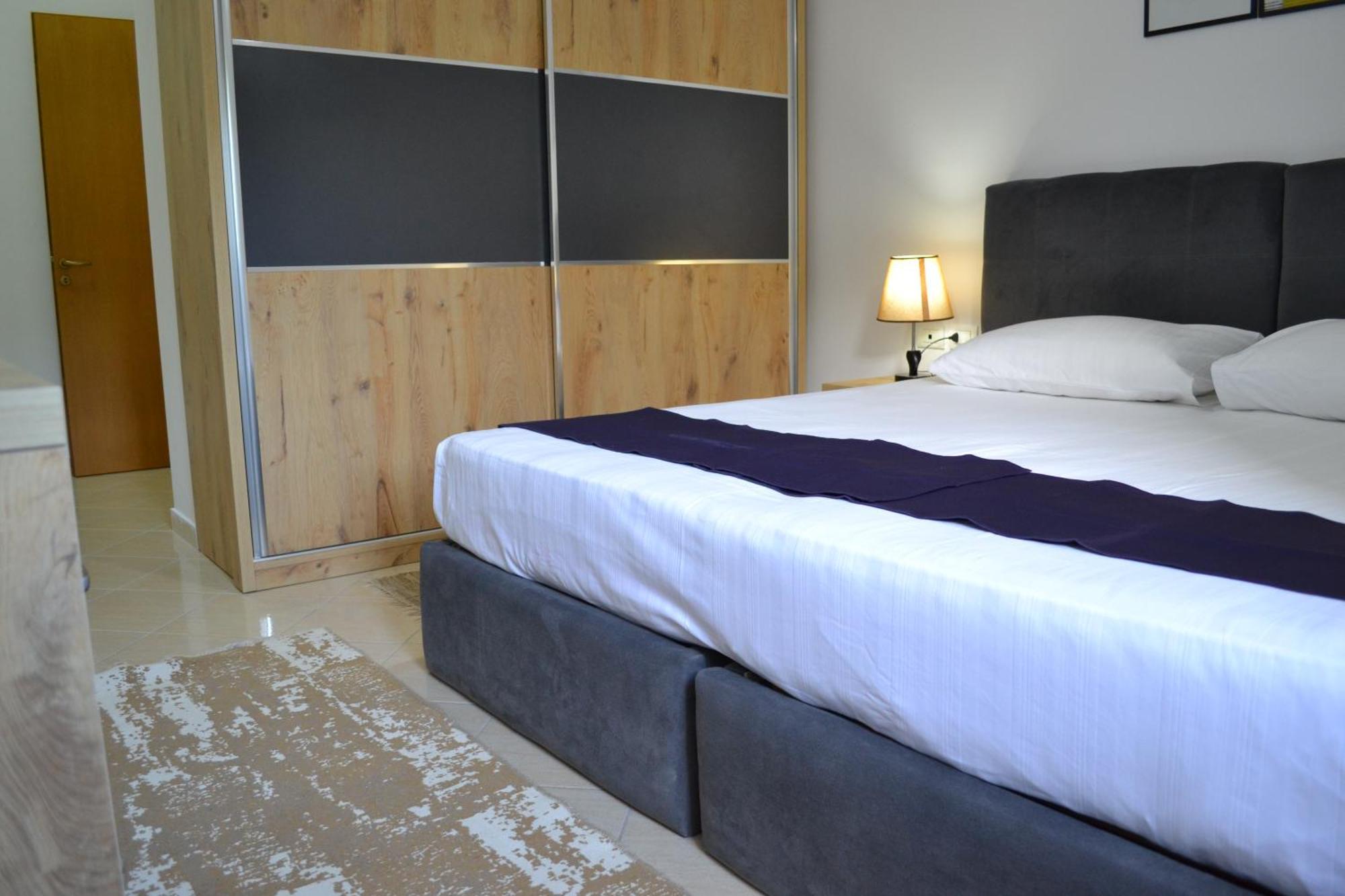 Seaview Gateway 2 Bedrooms Apartment & Garage Vlorë 외부 사진