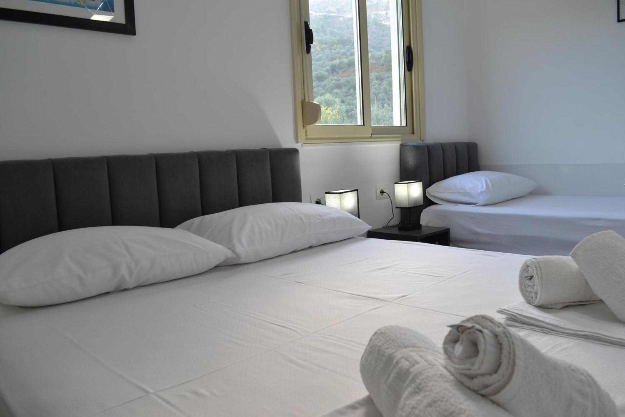 Seaview Gateway 2 Bedrooms Apartment & Garage Vlorë 외부 사진
